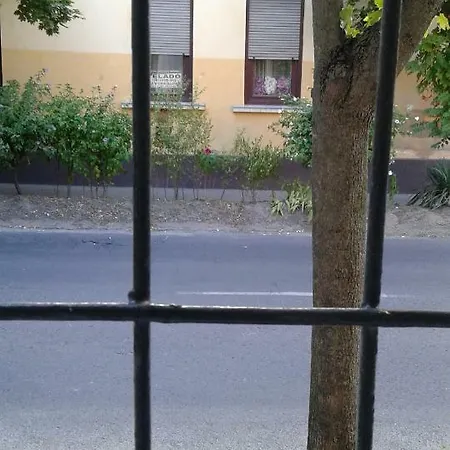 Orangyal Apartman Haz Appartement