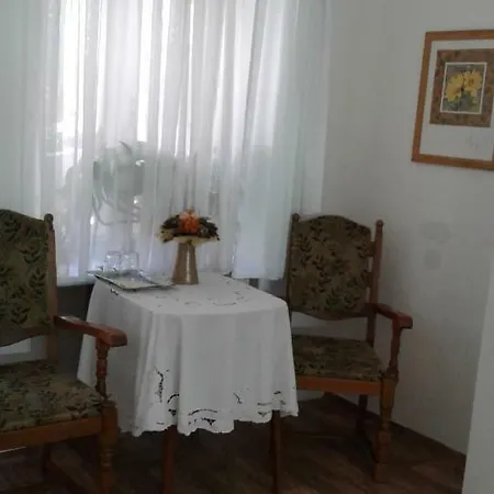 Orangyal Apartman Haz Appartement Baja