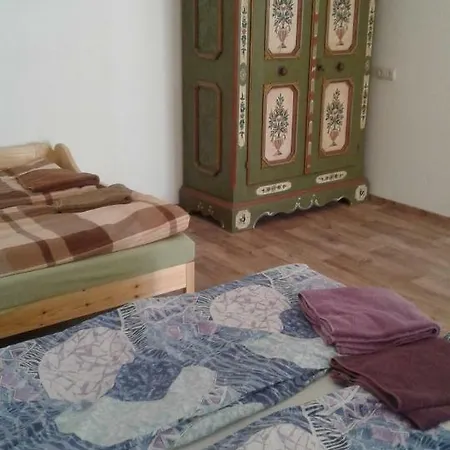 Appartement Orangyal Apartman Haz