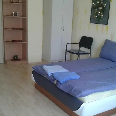 Orangyal Apartman Haz Baja